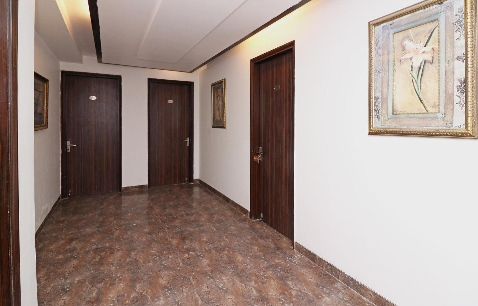 Wonderland Inn Near Aravali Biodiversity Park Gurgaon Exteriör bild