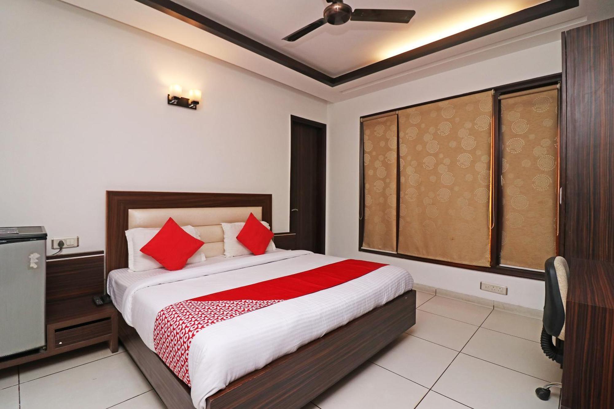 Wonderland Inn Near Aravali Biodiversity Park Gurgaon Exteriör bild